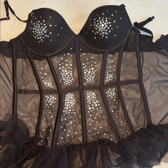 Victoria's Secret Black Rhinestone Embellished Corset Sz 34C - Picture 9 of 12